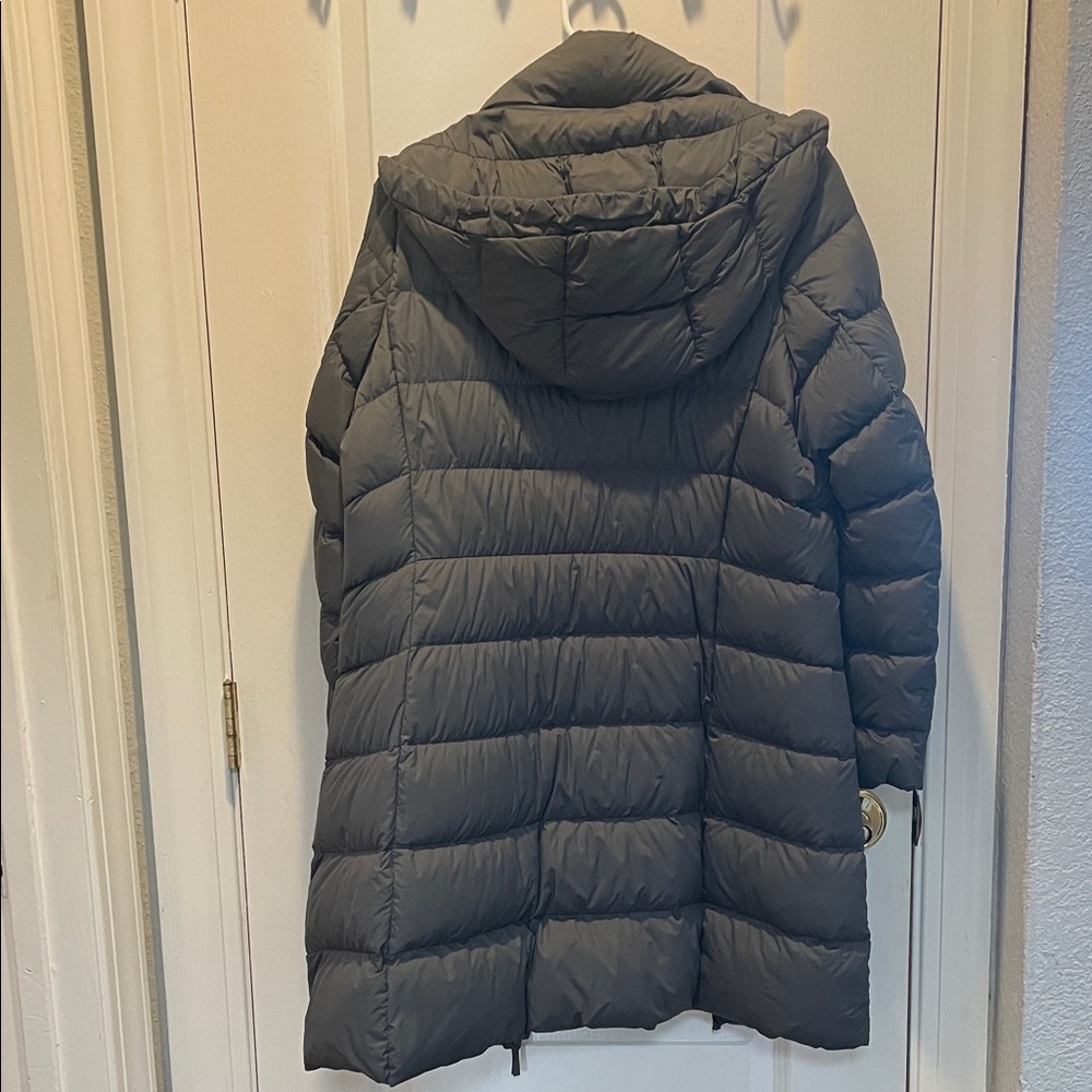 Uniqlo Ultra Light Down Jacket - Gray - Picture 5 of 10